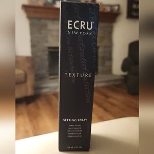 Ecru New York Texture Setting Soray